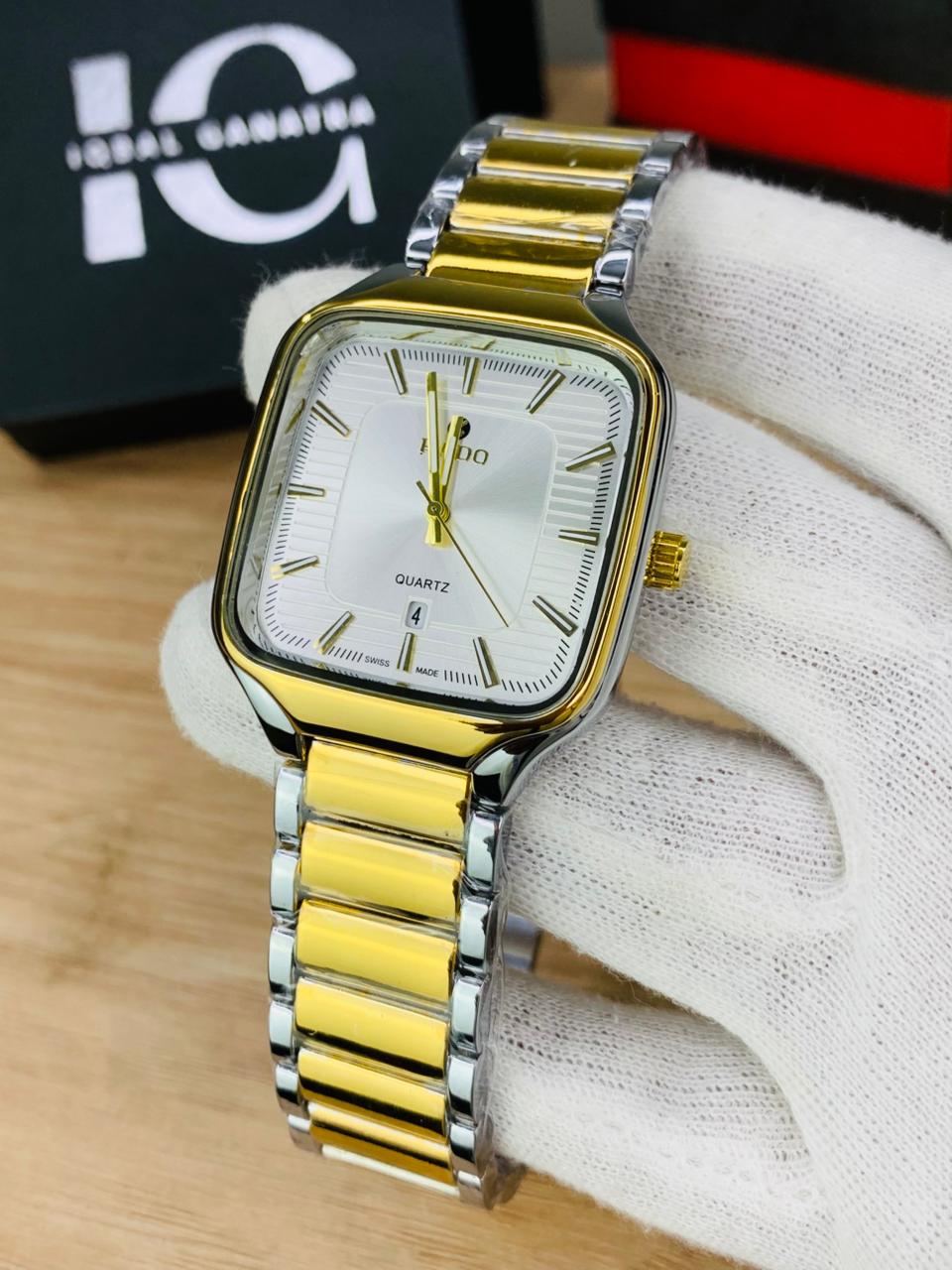 RD TV Model | Two Tone White
